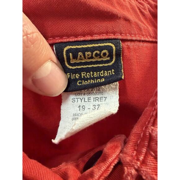 Vintage Men’s Red Fire Retardant Rugged and Worn Grunge Snap Down Shirt XL - Picture 5 of 9